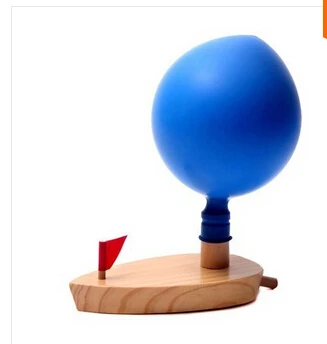 

Wooden boat balloons favorite classic children's toys swimming bath toys