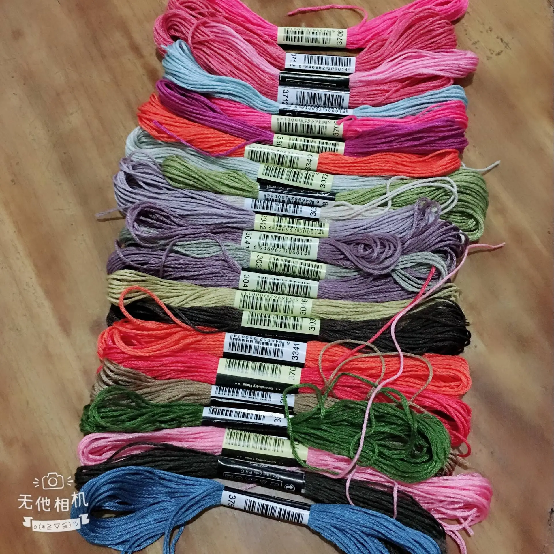 100 x Color Embroidery Thread Cross Stitch Kit Silk Sewing 100/% Skeins