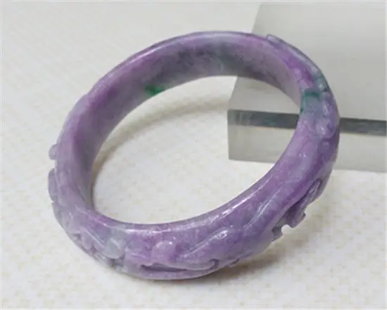 

NEW UNIQUE VINTAGE HAND-CARVED CHINESE PURPLE JADEITE JADE BANGLE BRACELET 58MM a 5.19