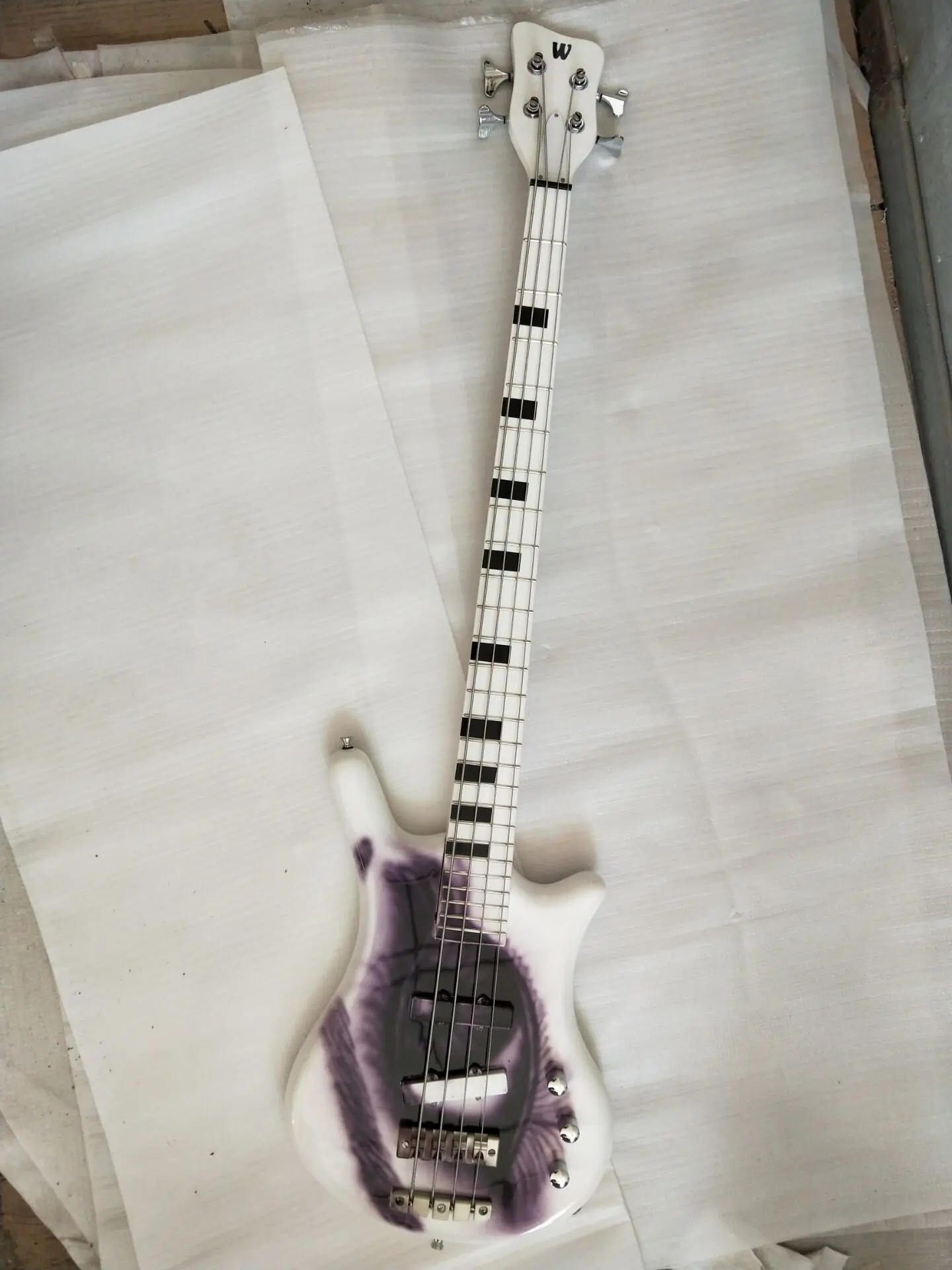 prince hybrid strings