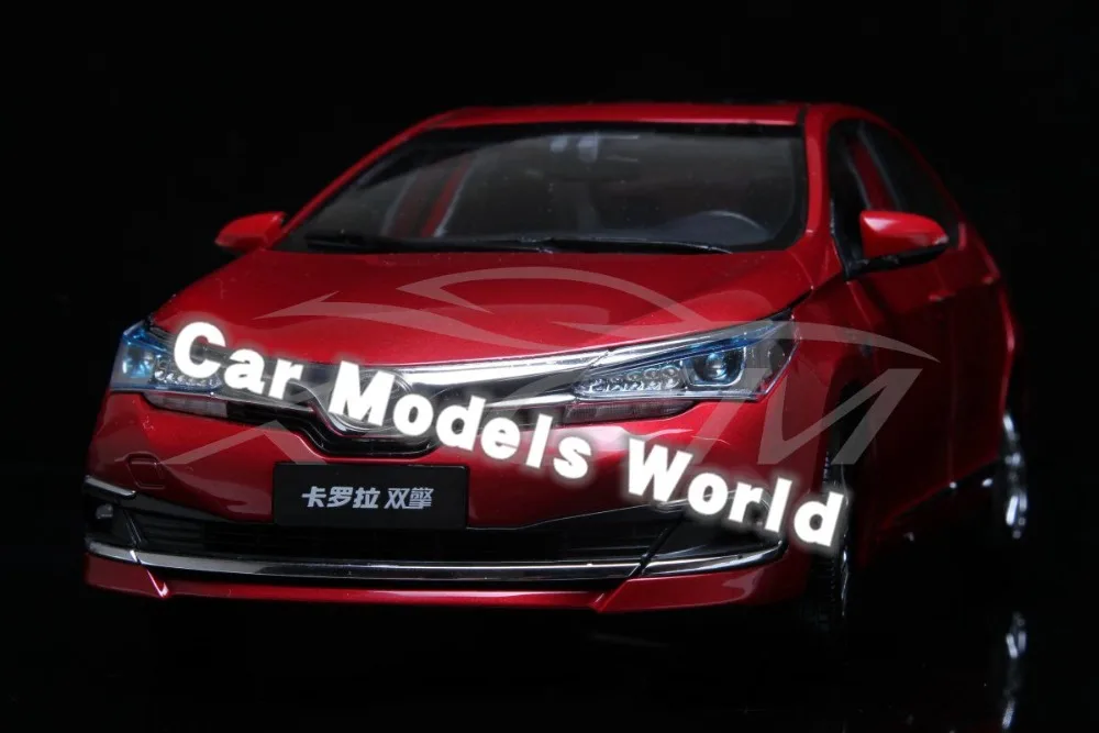 Литая модель автомобиля для Corolla Hybrid Premium 1:18 (красный) + маленький подарок! |