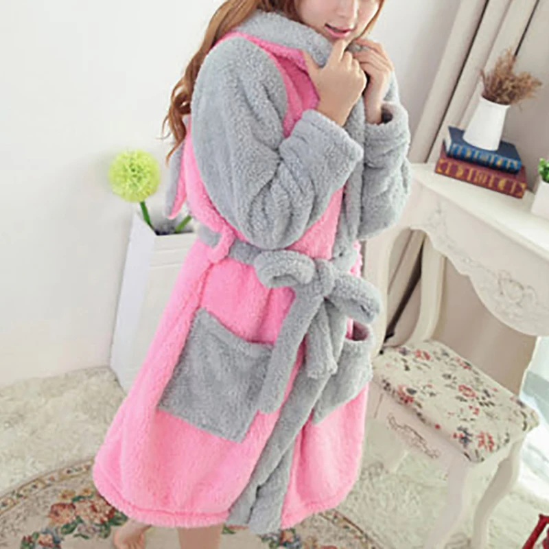 

2019 Autumn Women Animal Flannel Sleep Robe Plush Warm Bathrobe Nightgown Female Cute Night Robes Home Wear Drop shipping 6Q2544