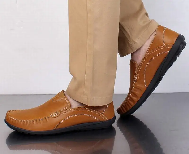 Мужская Большой Размер 45 46 Натуральной Кожи Ручной Работы Обувь для Вождения, Новые Мокасины Повседневная Обувь, Мода квартиры Мокасины Для Мужчин - Цвет: brown