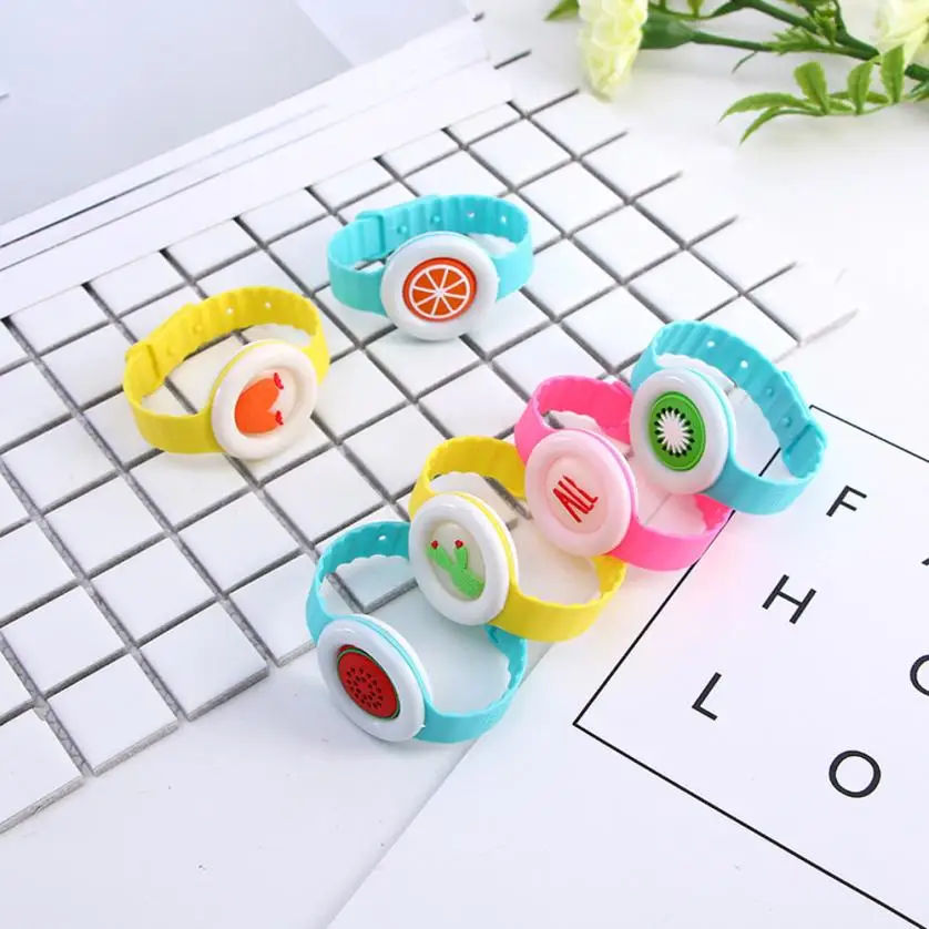 

1 Pcs Mosquito Repellent Button Wristband Natural Insect Protection Pest Control Bracelet Bands for Elderly Adults Baby Kids