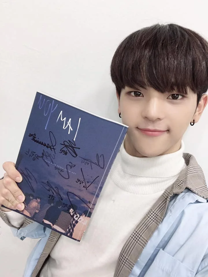stray kids  I AM YOU 0328201903