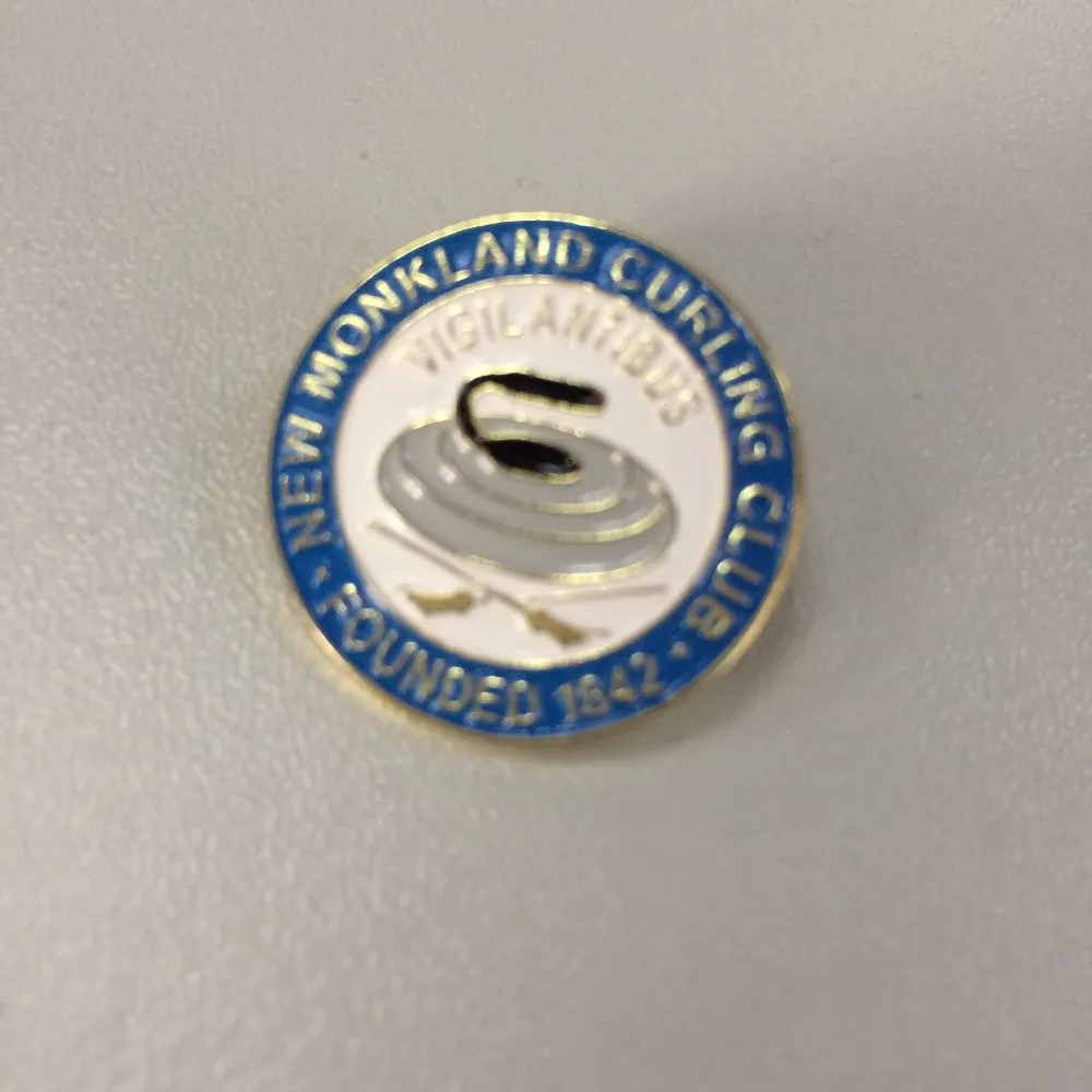 Customized shape and logo gold plating Sport Lapel pin badge with