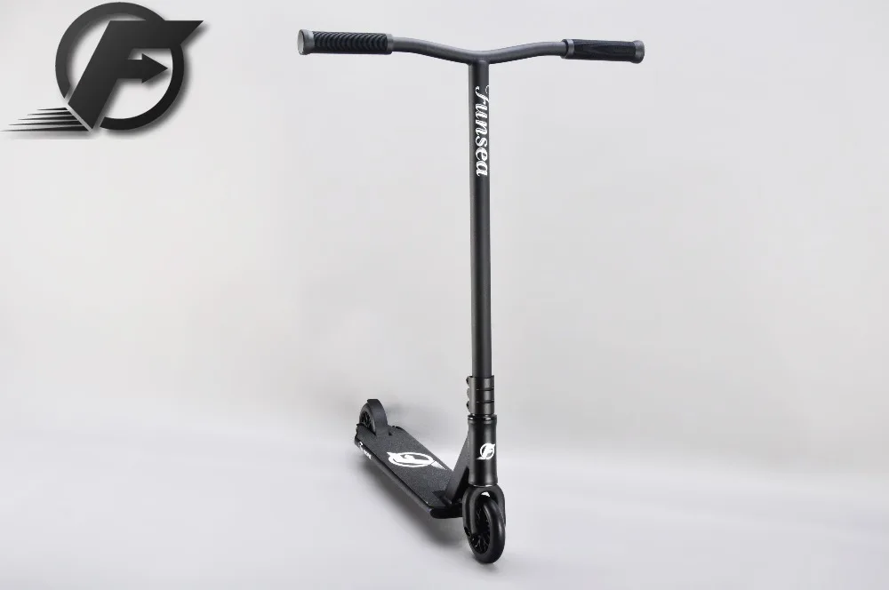 Matt Black Stunt Scooter Skatepark Professional Extreme Scooter Freestyle Street Surfing Kick