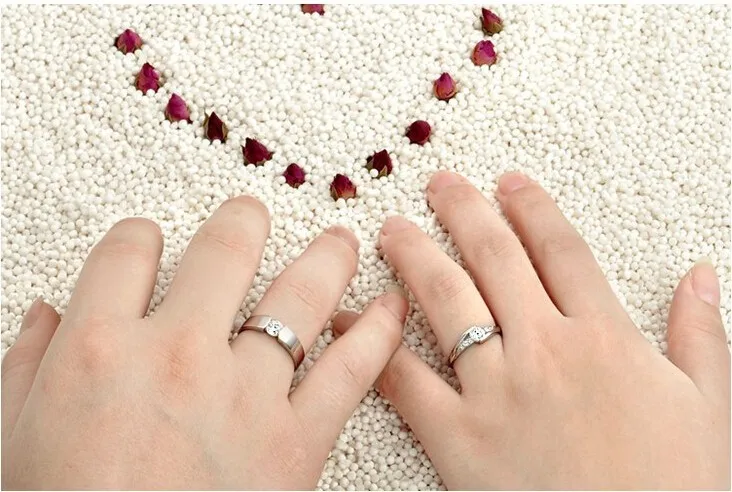 Charm Love Heart Wedding Ring Pair Of Couple Rings Rhinestone For Love Silver Jewelry For Men Women Valentine'S Day YR025