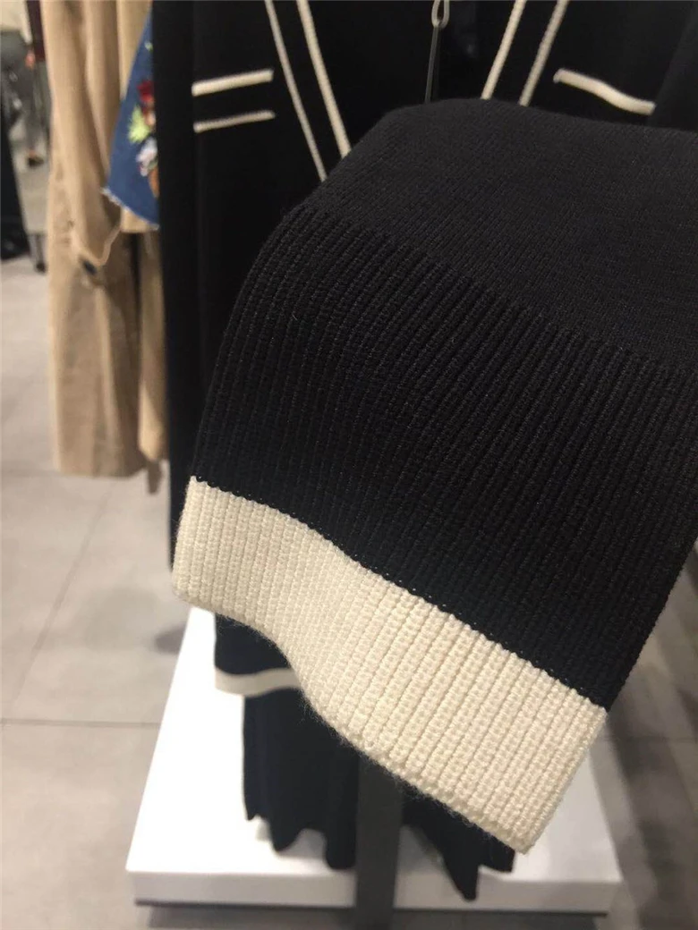 Max LuLu Luxury Pearl Designer 3d Striped Knitted Knitwear Womens V Neck Cardigan Winter Clothing Ladies Christmas Sweater Pull