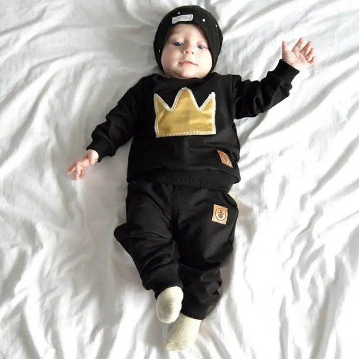 Новое поступление для маленьких мальчиков комплект одежды Модная хлопковая футболка+ Штаны 2pcset. bebe для новорожденных комплект детской одежды