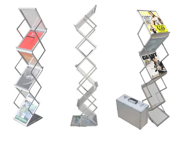 folding pamphlets