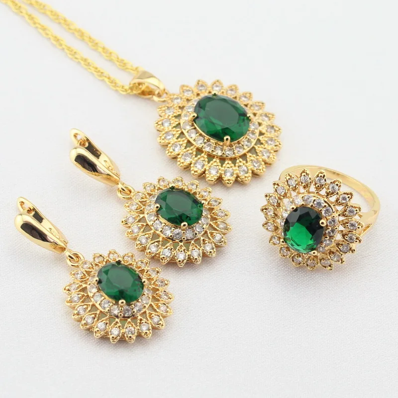 emerald necklace set in gold