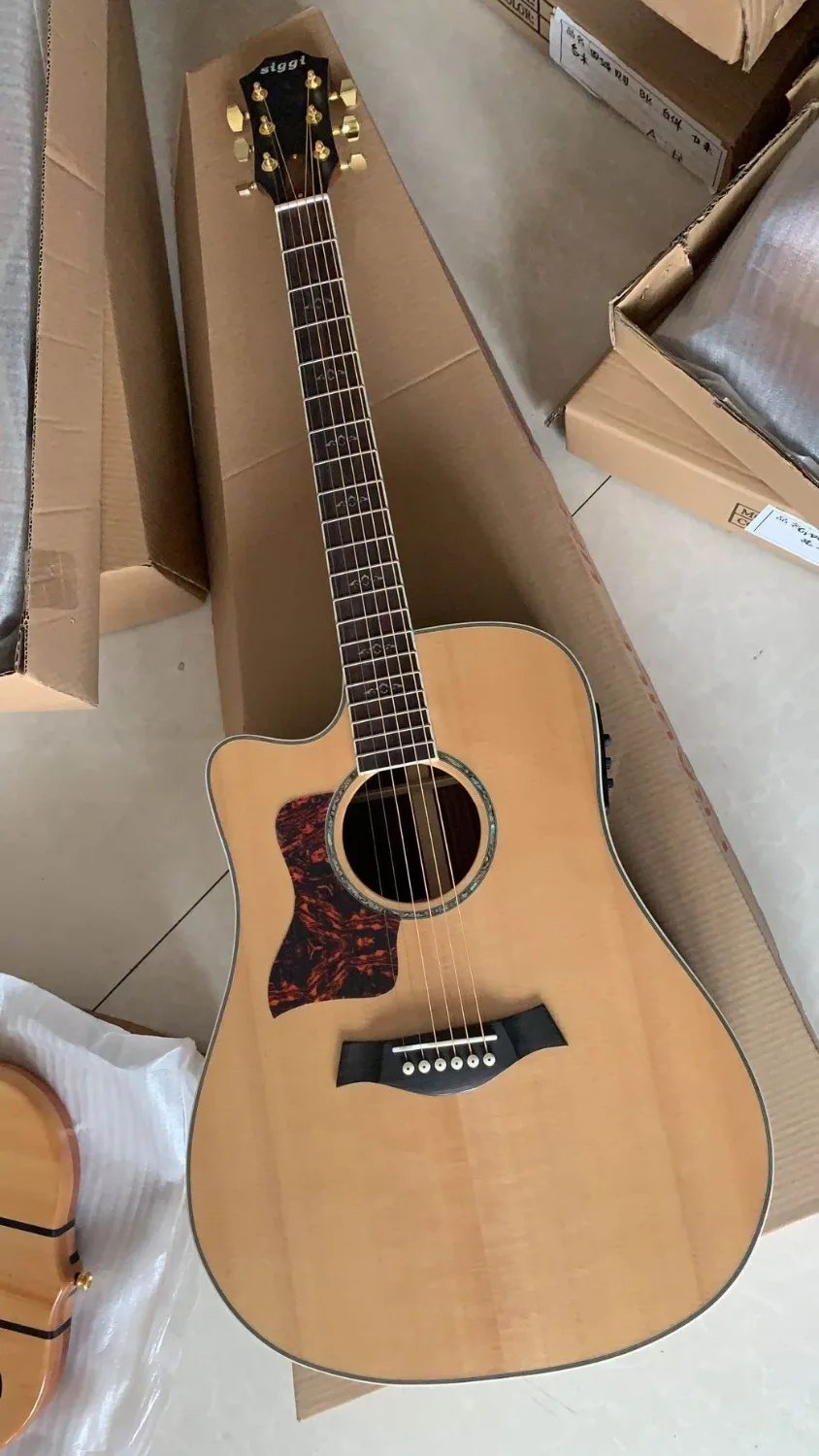 

Free Shipping New Left Handed Electric Acoustic Guitar 914ce Model Fishman301 Pick ups In Natural 181217