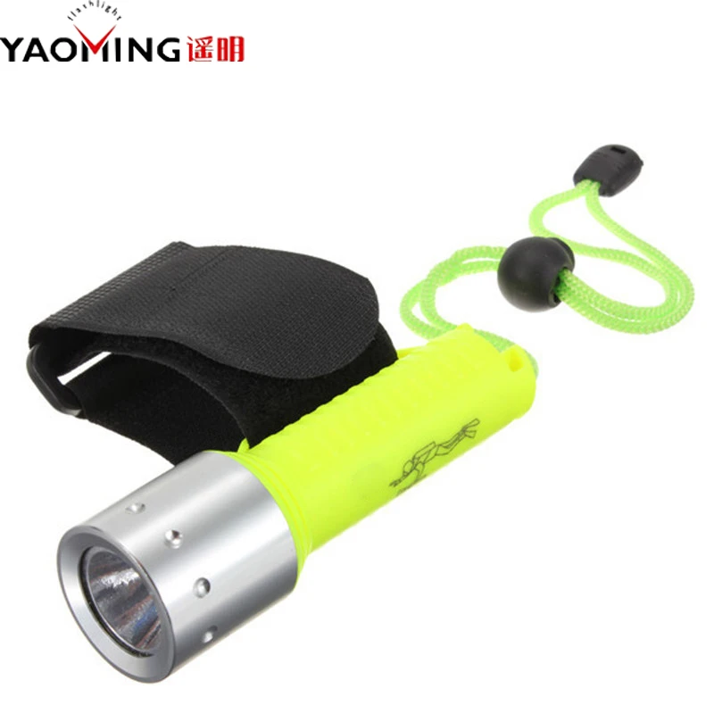 

LED Diving Flashlight 3800LM CREE XML-T6 Waterproof Underwater 50 Meters Dive Torch Lamp light Use 18650 battery With Wristband