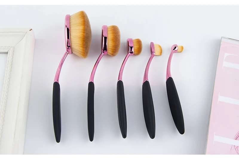 makeup brushes (8)