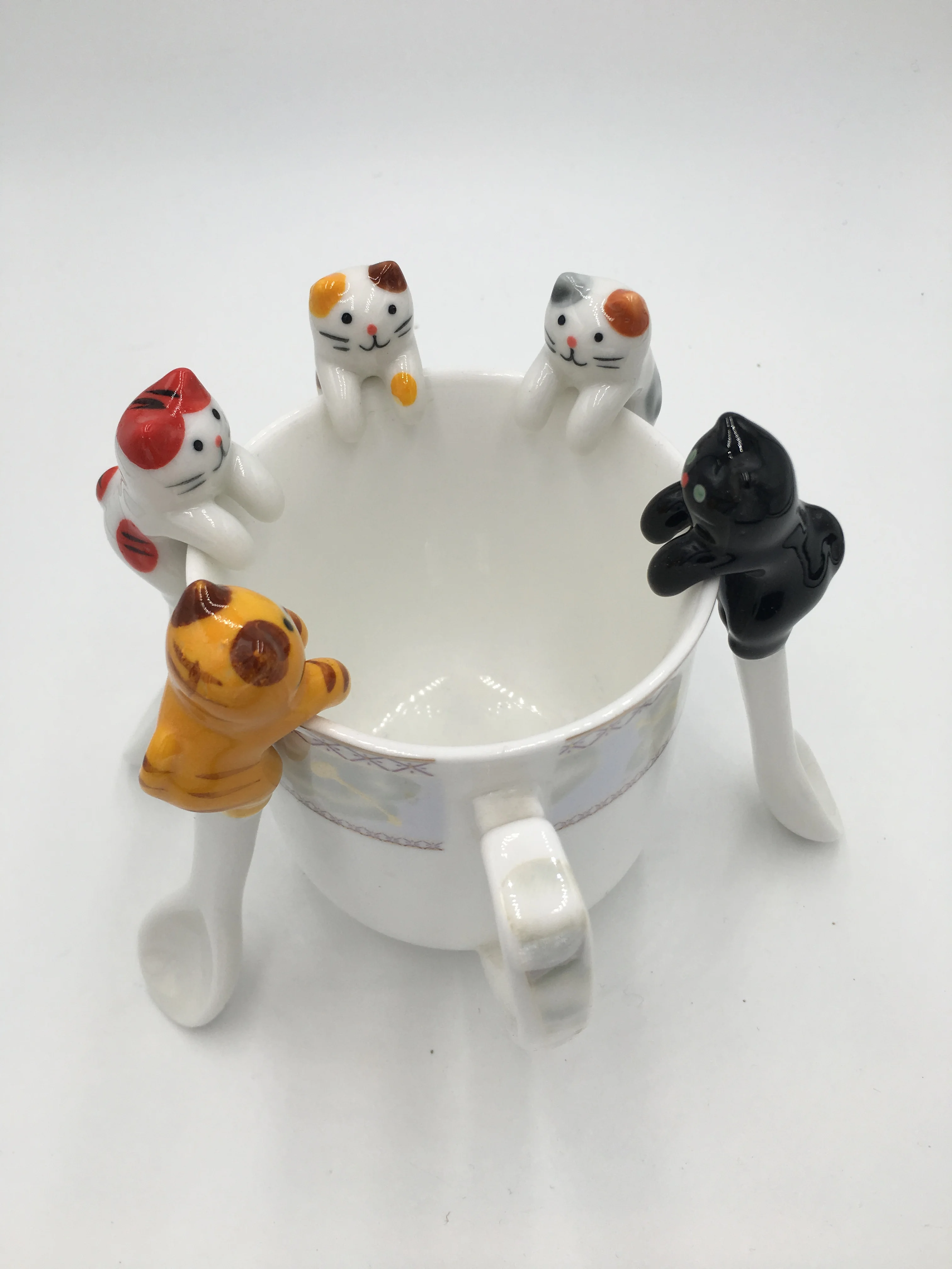 

Cute Ceramic Coffee & Tea Spoon Mini Cat short Handle Creative Spoon Drinking Tools Kitchen Gadget Flatware Tableware