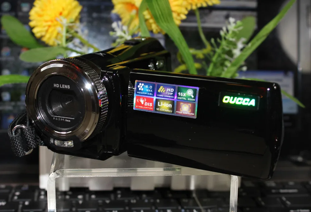 

T95 16x Digital Zoom HD Digital Video Camera With TV out, Flash light.