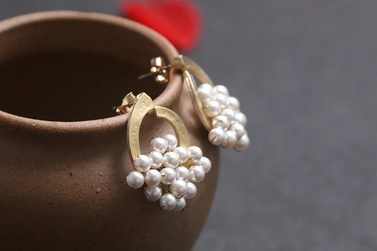 

Designer Handmade Natural Freshwater Pearl fashionable European