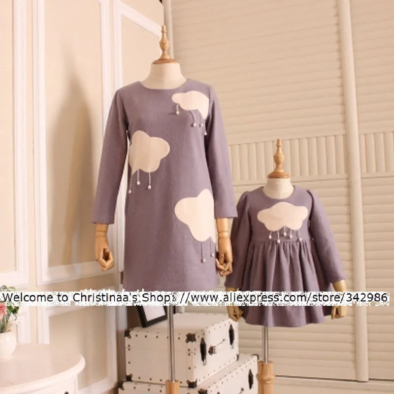 

2018 Winter Free Shipping Orignal design Mother Daughter Dresses family matching Clothes white clouds and pearls rains Mom Girl