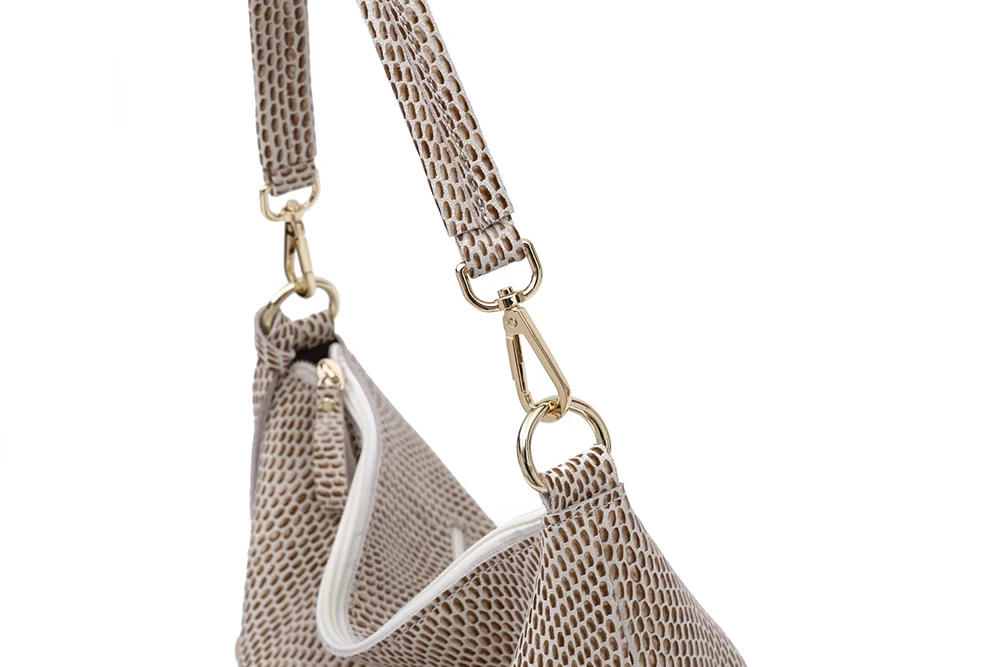 Arliwwi бренд настоящая кожа Блестящий Змеиный тисненый Повседневный сумки на плечо для женщин деревянный шар кисточкой женские вместительные сумки