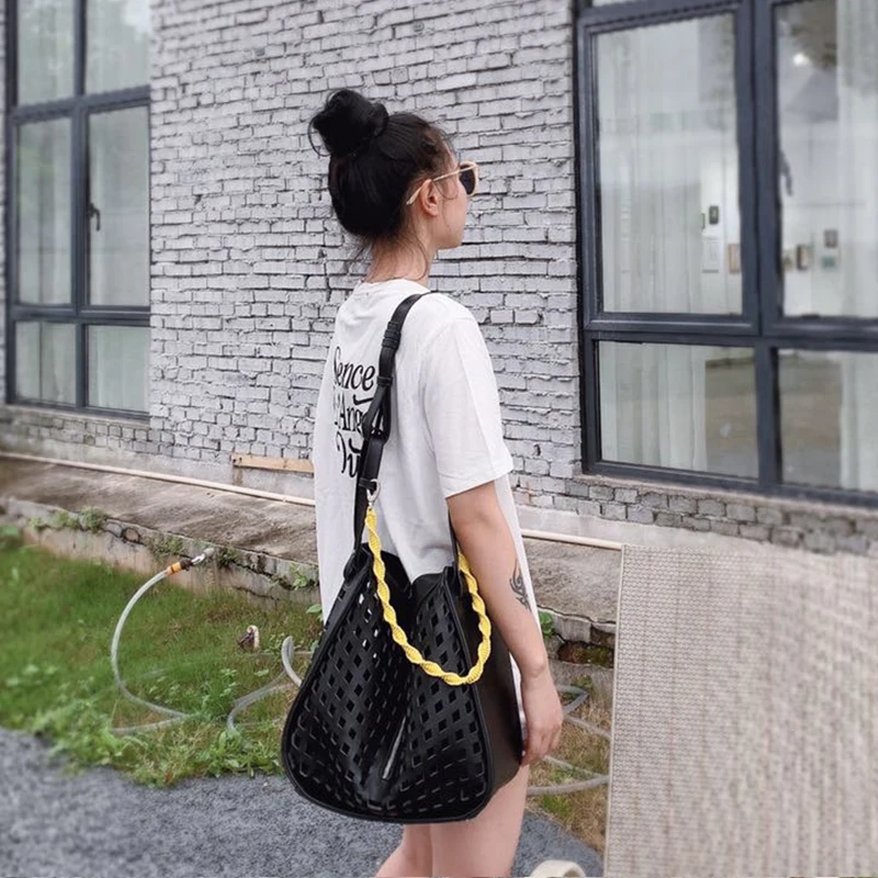

Fashion Hollow Out handbag women large bucket shoulder bag female high quality PU leather tote bag fashion top-handle bag