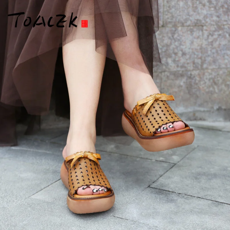 

Female trend Summer Cold drag, leather muffin bottom Baotou A word drag, Sen Department women's slippers