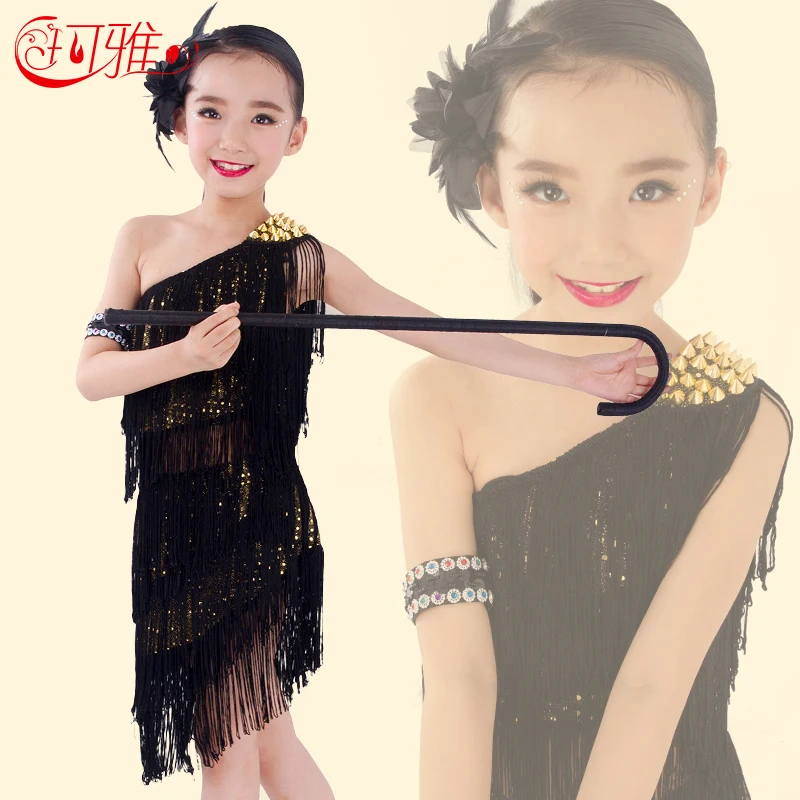 

New Kids Latin Dance Dress Black/Blue/Red 3Colors Sequins Tassel Latin Dress For Girls Ballroom Dance Dress Top+Skirt+Arm Chain