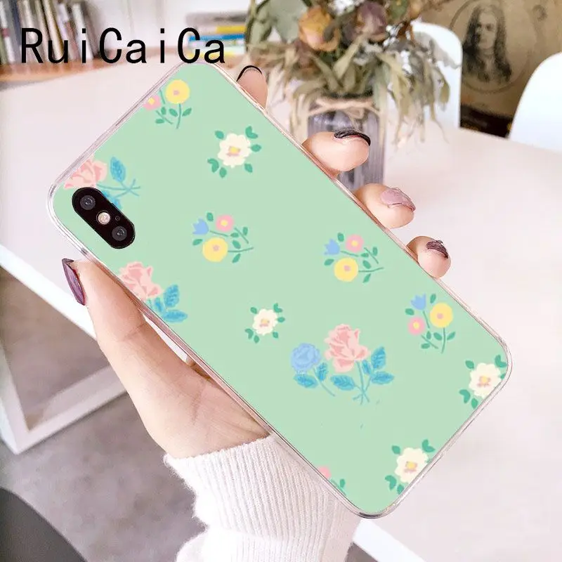 Fresh green small floral