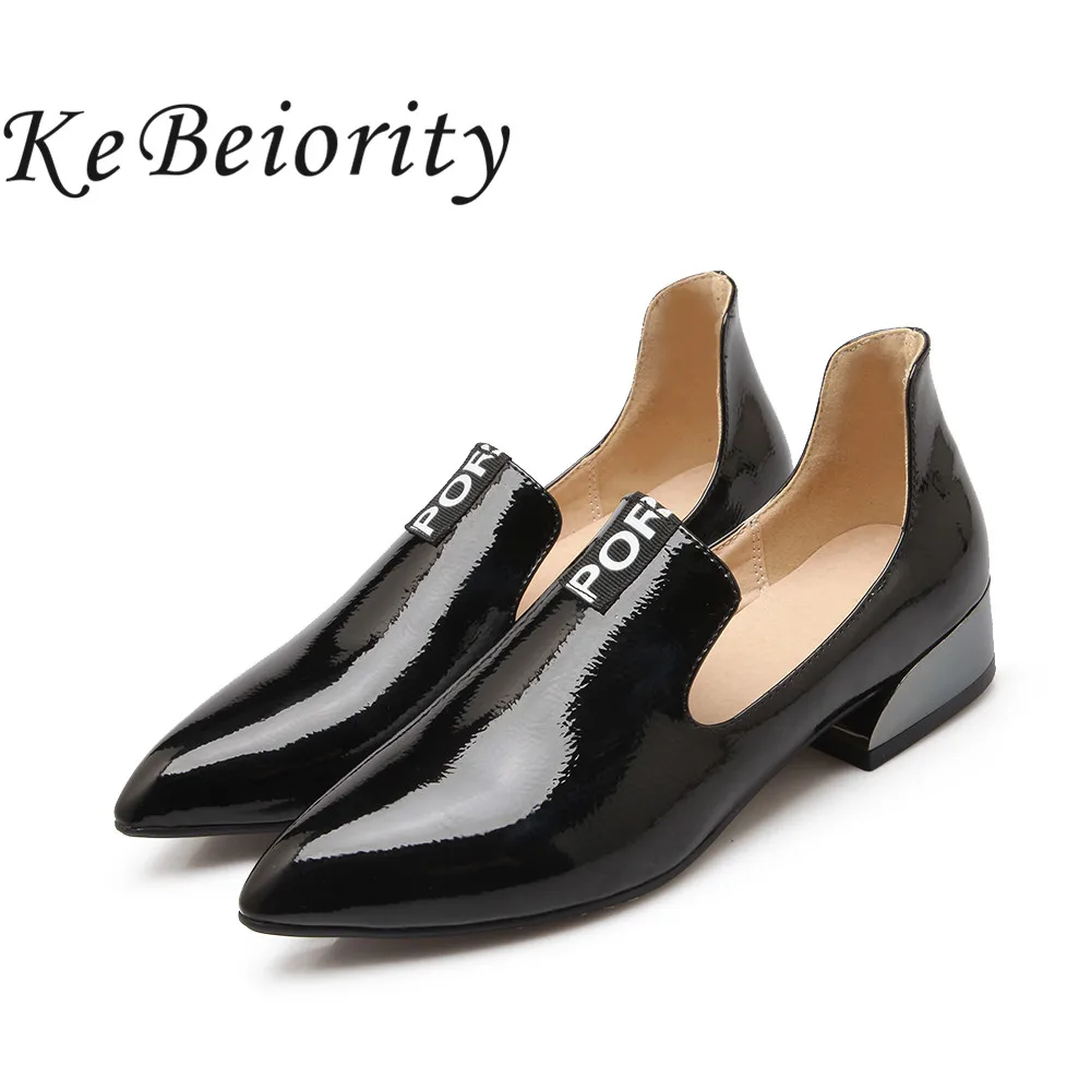 shoes with flat heels