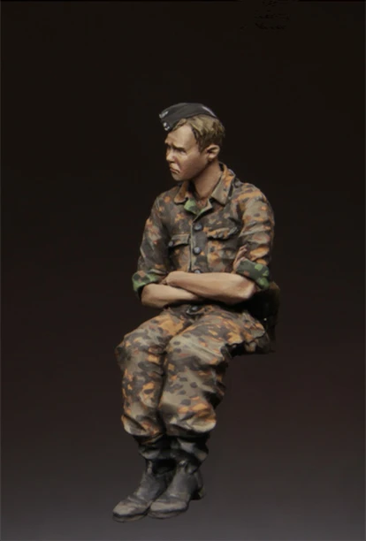 1/35 модельная фигурка из смолы Kit 117 WSS Panzer Crewman One фигурки в сборе Неокрашенный