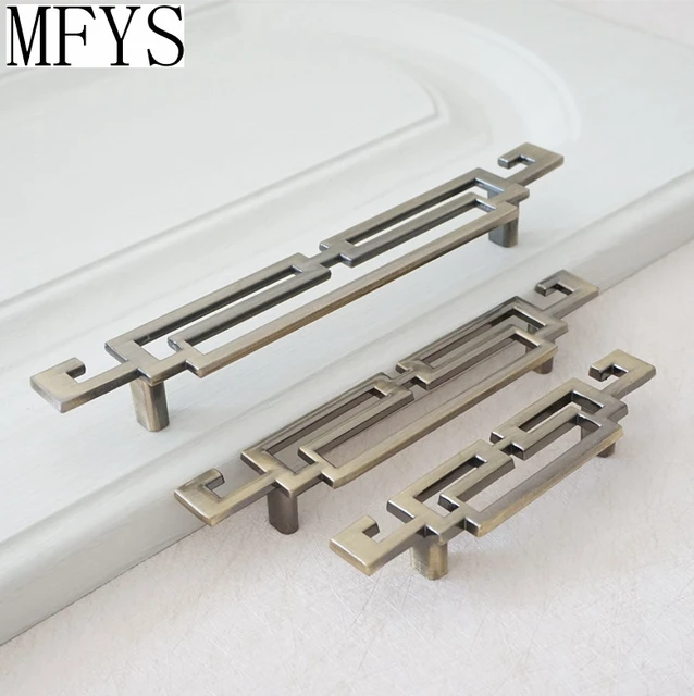 2.5'' 3.75'' 5'' Vintage Style Kitchen handle Door Handles / Bronze Dresser Pull Drawer
