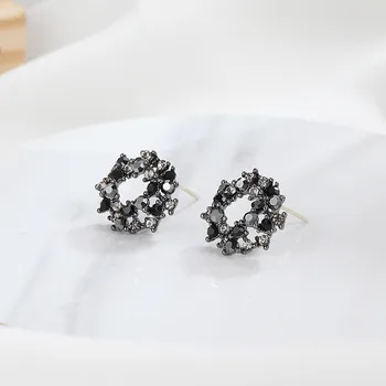 

CHIMERA Women's Simple Circle Stud Earrings Trendy Sparkling Crystal Rhinestone Earrings Birthday Gift Jewelry for Lady