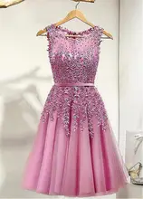 Staubige Rosa Spitze Tüll Short Prom Cocktailkleider Knielangen Sleeveless Perlen Applikationen Cocktailkleider Robe De Cocktail