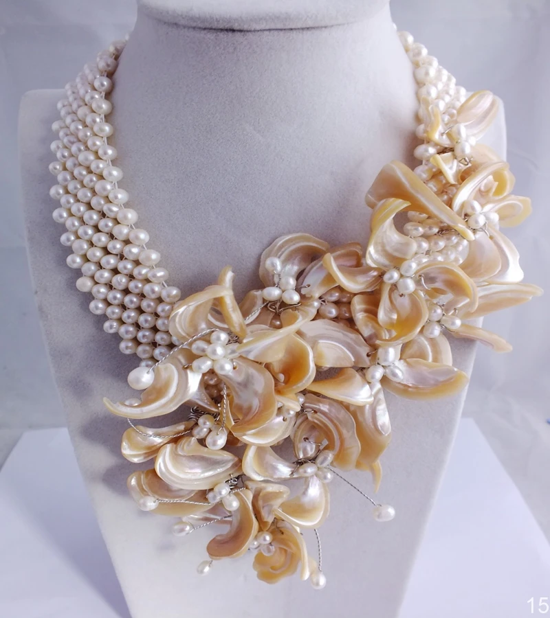 

Free Shipping !! New Design Shell Beads Flower Necklace African Wedding Jewelry