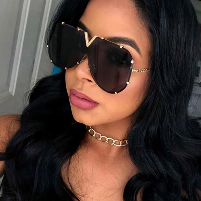 

RFOLVE Luxury Oversized Square Sunglasses Women Summer Travel Anti-UV Sun Glasses Alloy Glasses Frame Ladies Goggles Shade RF49