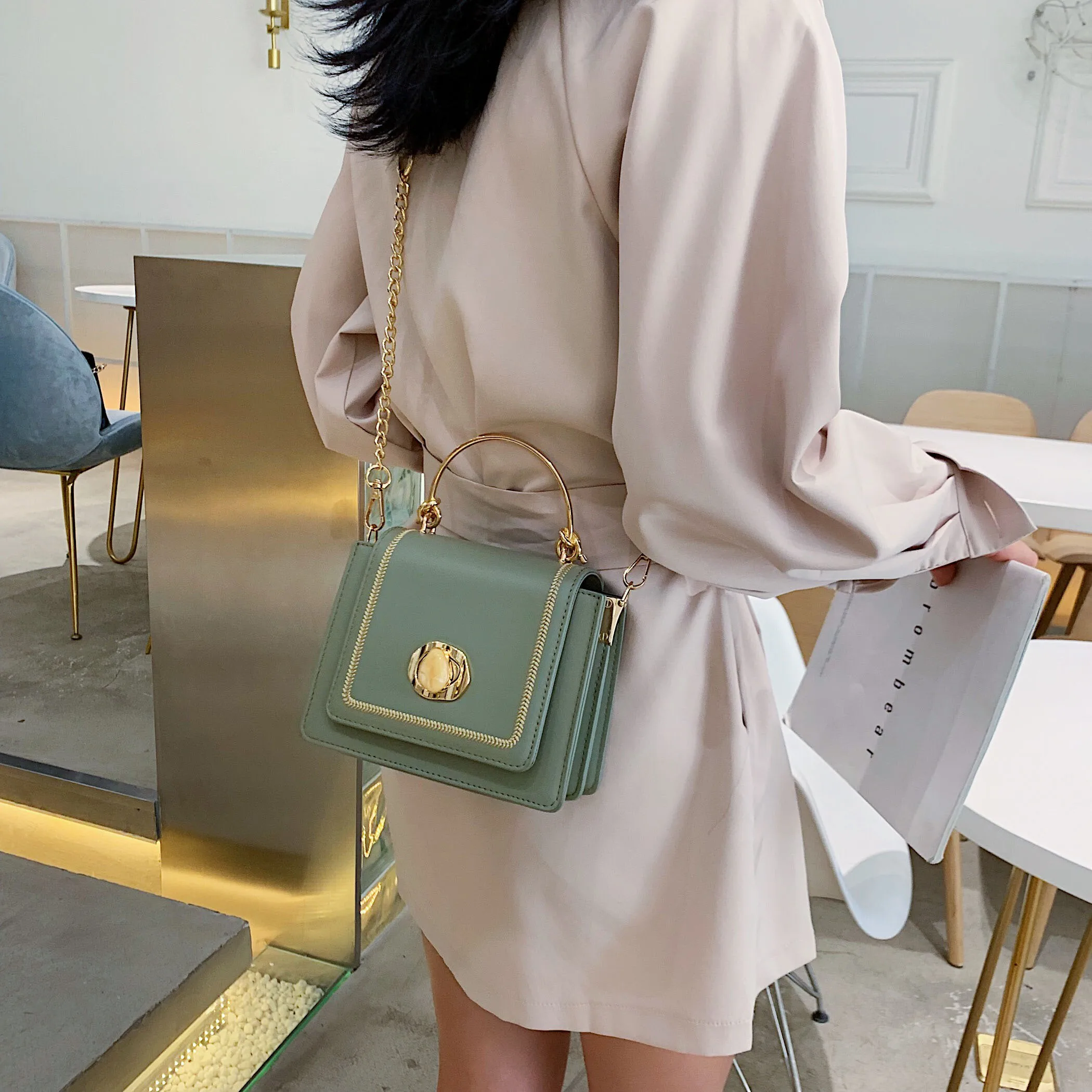 بلون جلد البسيطة Crossbody حقائب للنساء 2019 الصيف رسول حقيبة كتف الإناث السفر الهاتف المحافظ و حقائب