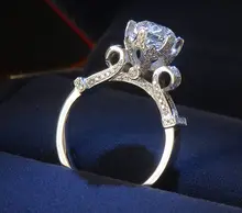 Tamaño 4-10 Desgin único de la joyería de lujo 925 solitario topacio simulado Dianmond corona de la boda del partido del anillo para mujeres