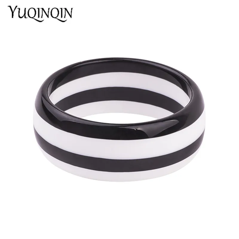 Acrylic Resin Bangle Bracelet Wristbands Tortoiseshell Acetate Plate Cuff Bracelet Vintage Wide Irregular Geometric Plastic Bangle Bracelet for Women Teen Girl Jewelry