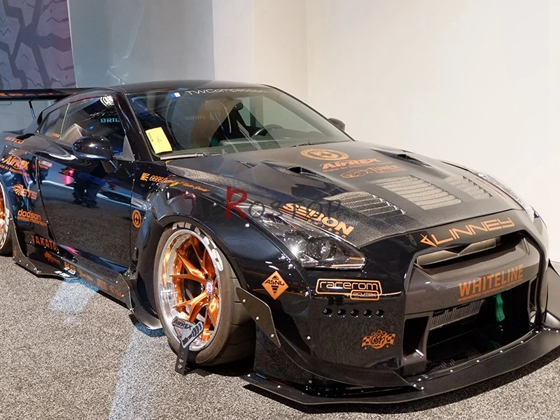 R35 GTR ROCKET BUNNY WIDE BODY FRONT FENDER CANARD CARBON