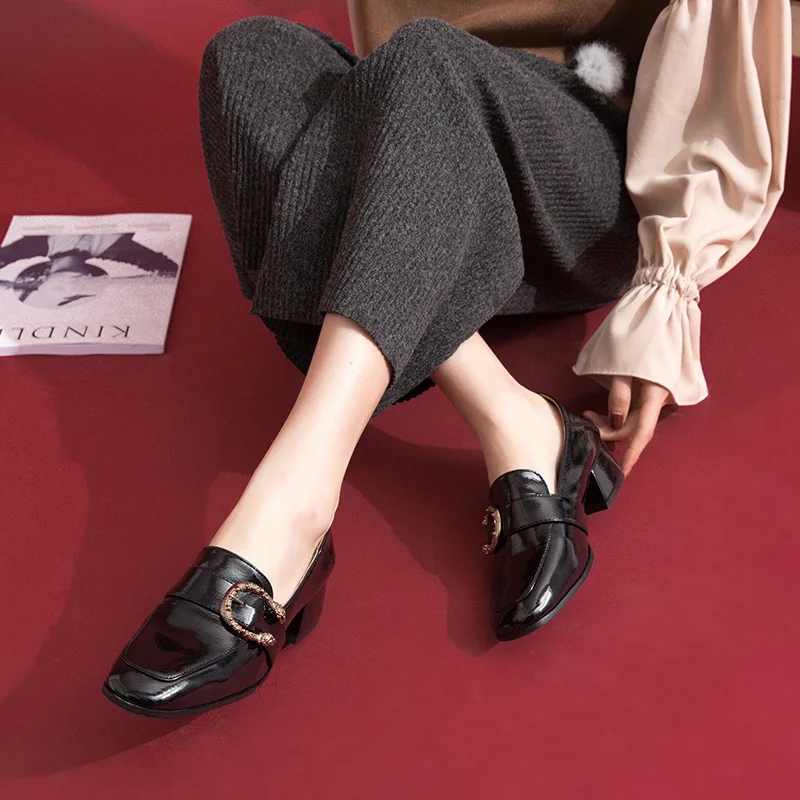 Talon Noir Madame Carré Métal Marque Bout Terre Casual La Étoile 2018 De En Chaussure Automne Femelle Bureau Chaussures Décoration Med Pompes Femmes 1vTFRBq