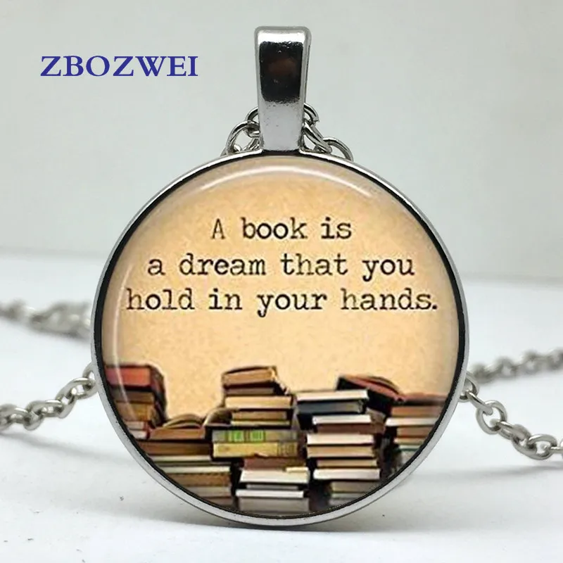 2018 Книга в новой Библиотеке это мечта которую вы держите руках Старая книга фото
