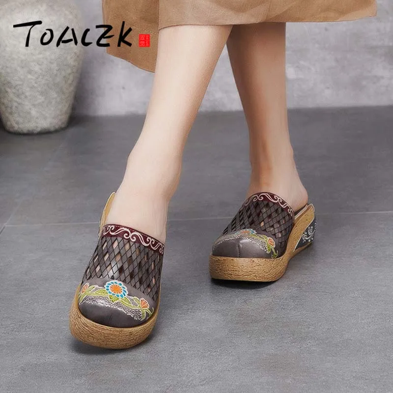 

TOACEK Flower Slippers Genuine Leather Shoes Handmade Slides Flip Flop On The Platform Clogs For Women Woman Slippers