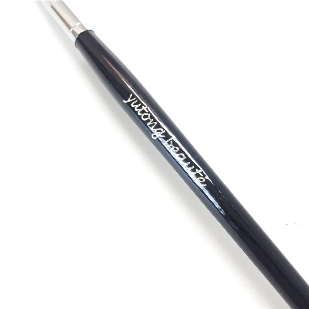 yutong Pro Precision Crease Brush 17_ 3