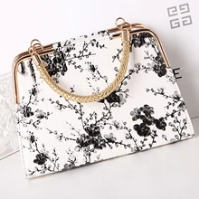 The blue and white porcelain retro bags folk style shoulder diagonal cross color new Chinese air bag free shipping