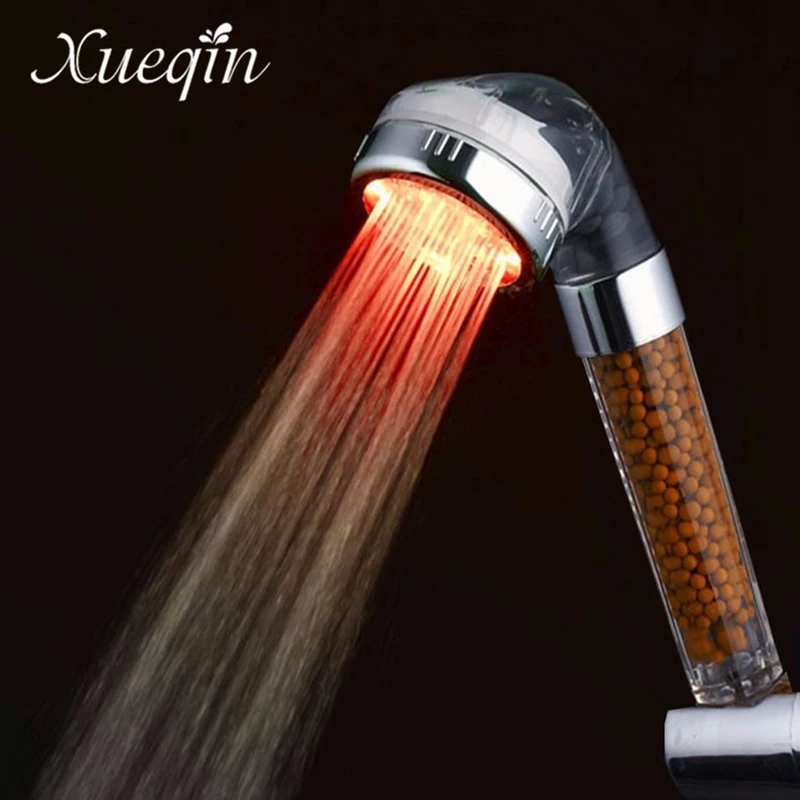 Xueqin الملونة مصباح ليد حمام الدش توفير المياه عالية الضغط أنيون سبا باليد الحمام فلتر الدش الرأسي فوهة
