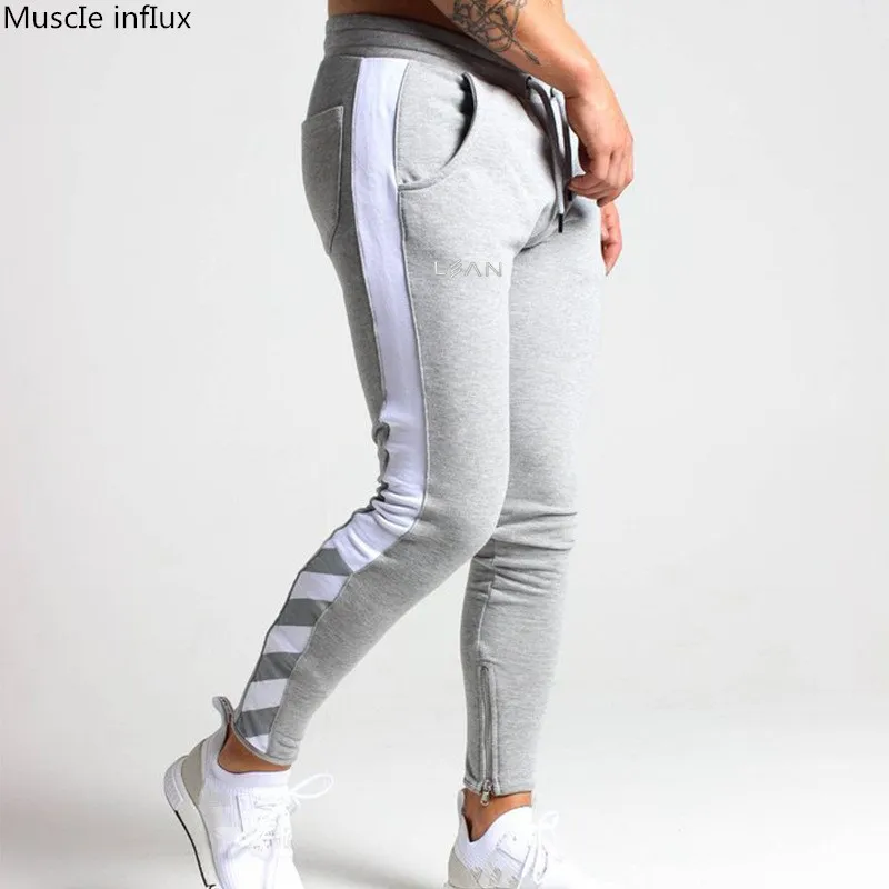 

2019 Run Jogging Pants Men gray Joggers Gym Training Running Pants Men Striped Sportswear Sweatpants Track pants Sport Trousers
