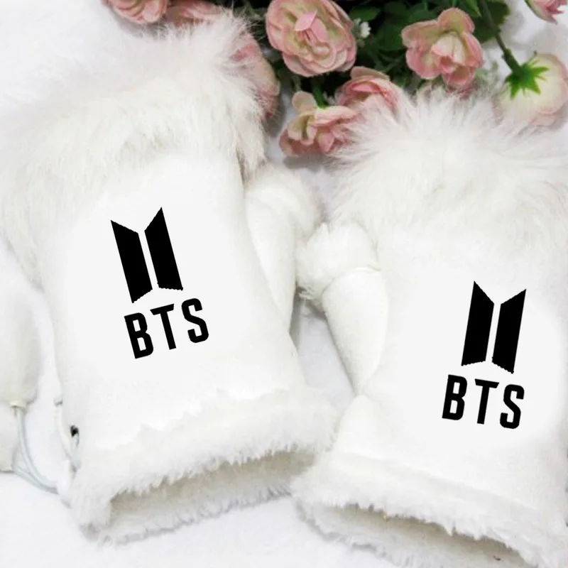 

NEW KPOP BTS Bangtan Boys Winter Gloves Official Logo Printed Warm Half-finger Gloves