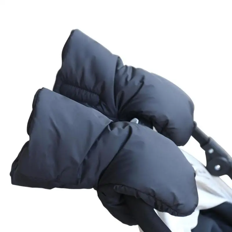 Зимние теплые коляска ветрозащитные уличные перчатки детская коляска перчатки флисовые варежки муфтой для Детские коляски аксессуар
