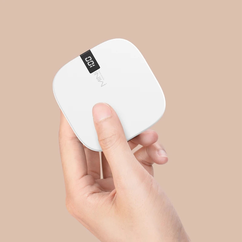 Baratos Mini banco de energía de 10000 mAh doble USB de salida rápida carga portátil tipo tesoro e iluminación de entrada rápida Digital pantalla externa