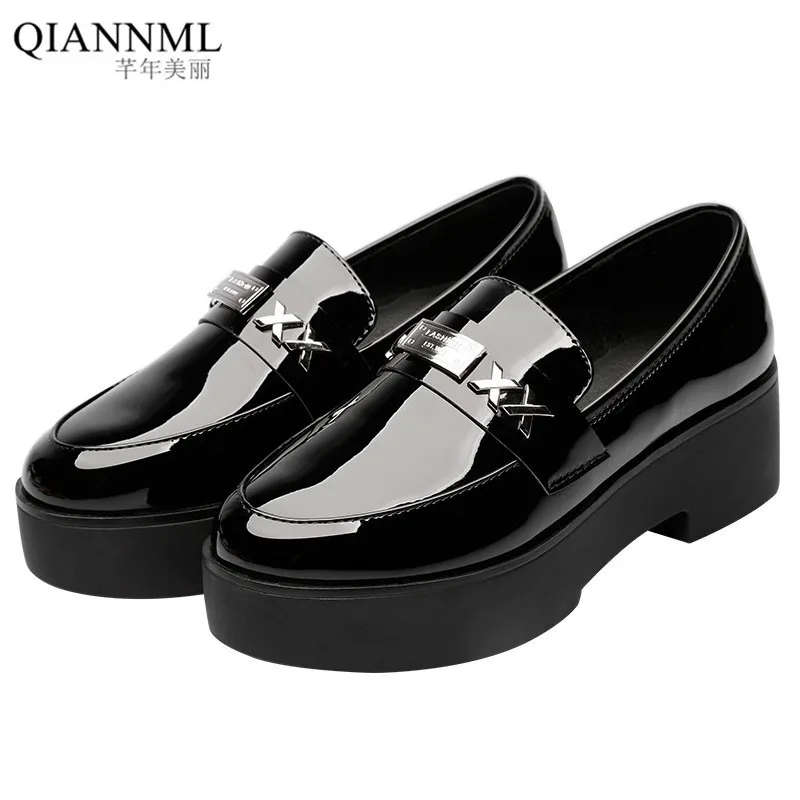 

New 2018 Spring Autumn Metal Women's Platform Shoes Patent Leather Loafers Woman Flats Office Shoe Creepers